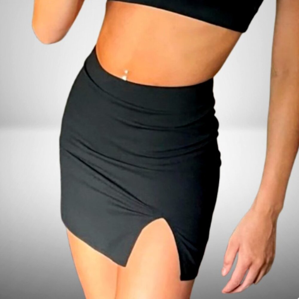 WHITE FOX In Focus Mini Skirt in Black, XS NWT